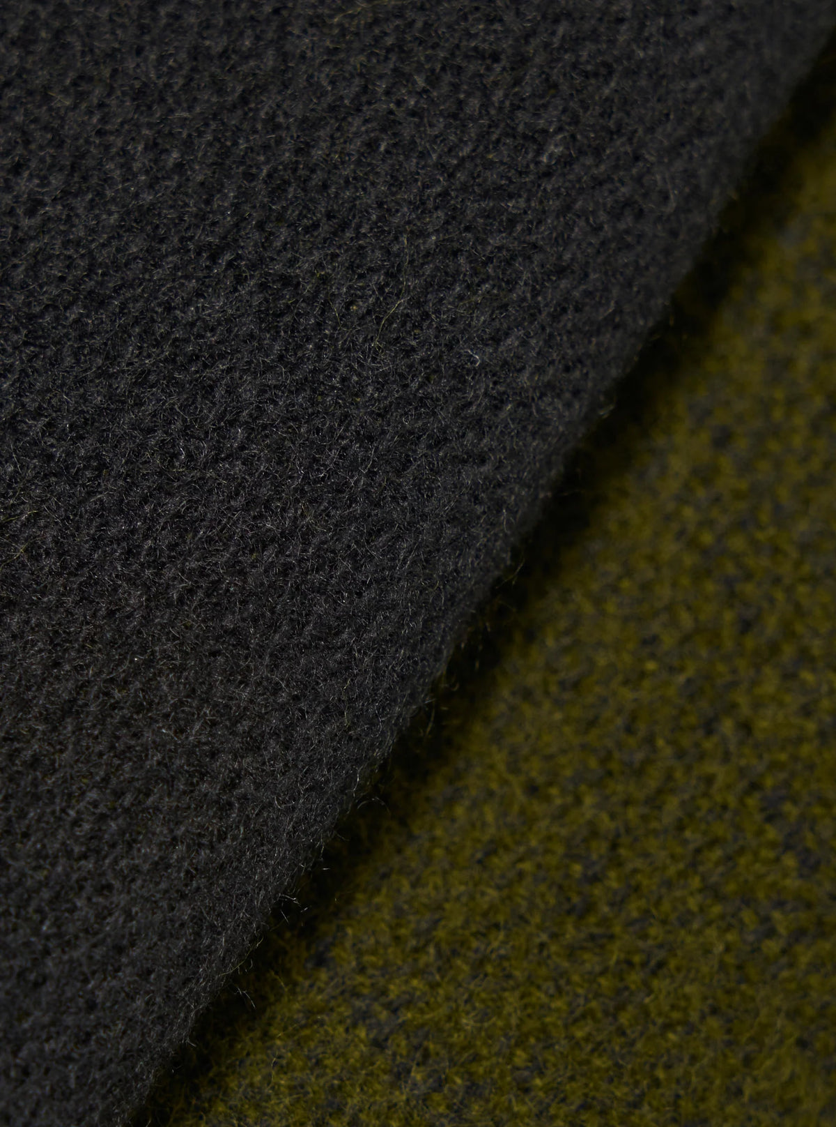 UW Scarf - Green / Black