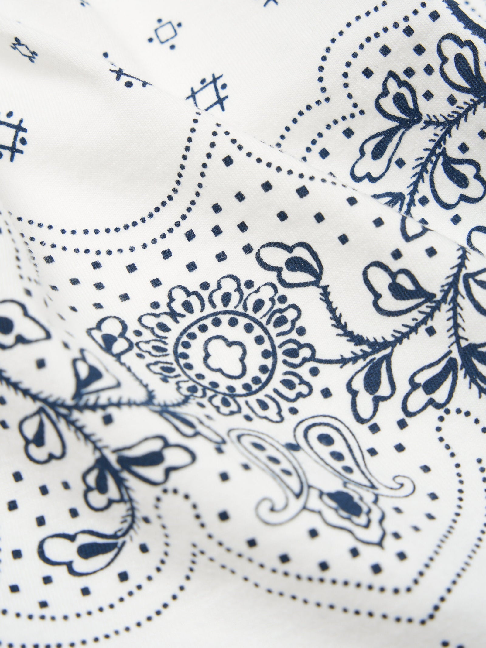 Universal Works Neckerchief - Ecru