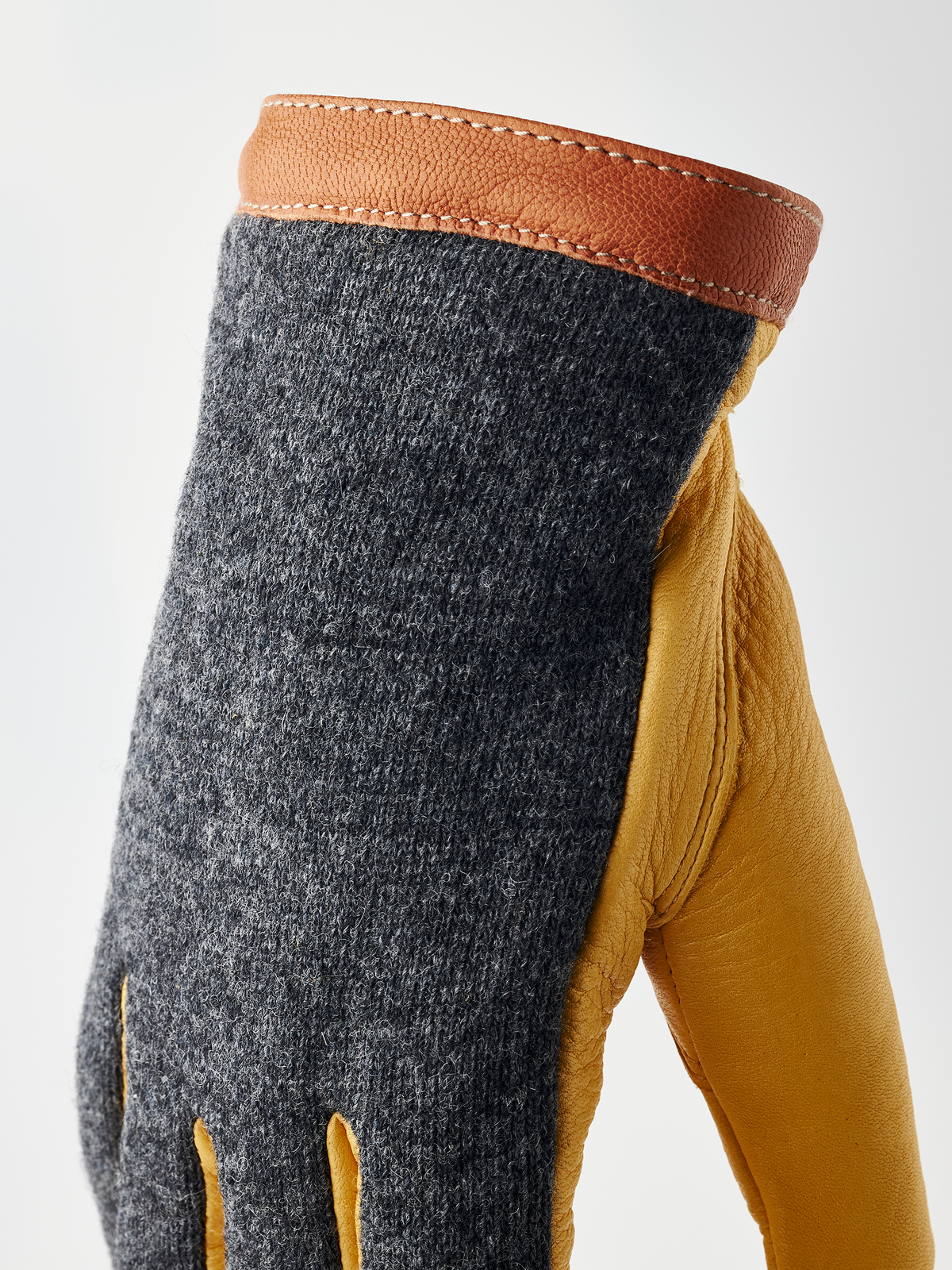 Hestra Deerskin Wool Tricot - Char / Natural Yellow