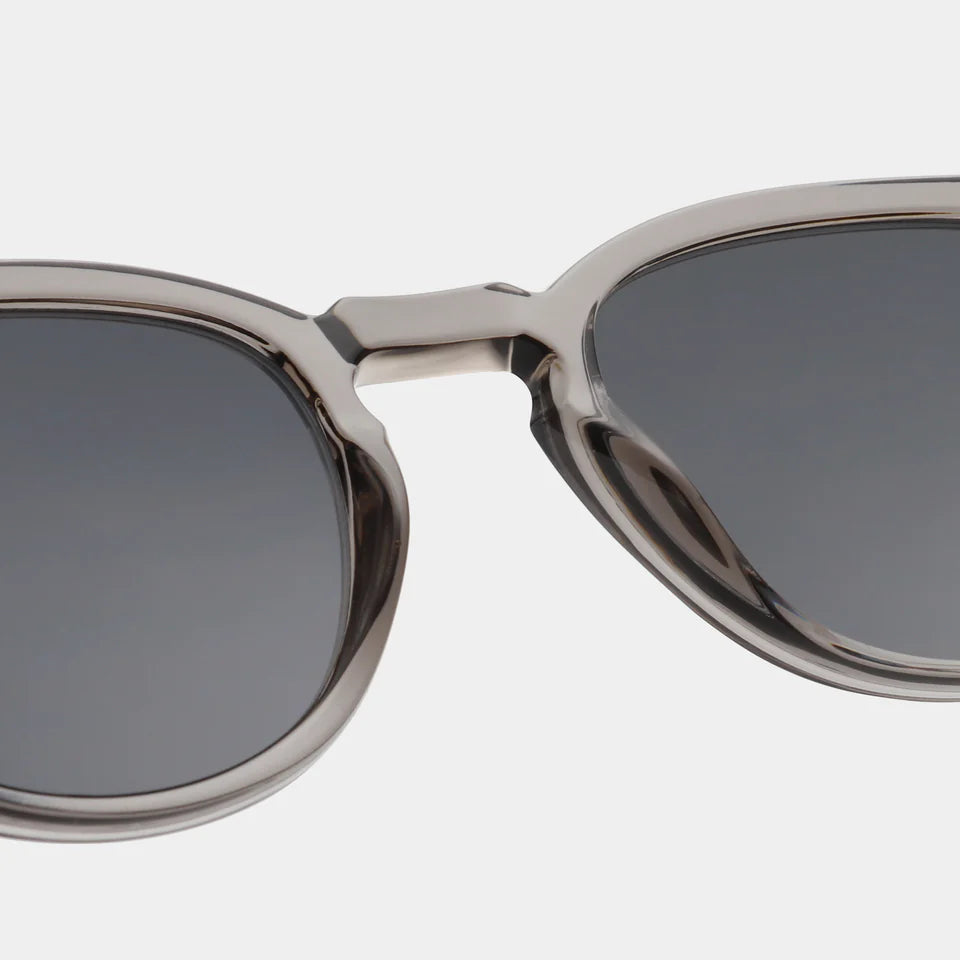 A.K Bate - Grey Transparent