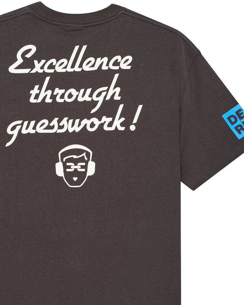 Deus Working Towards T-Shirt - Anthracite