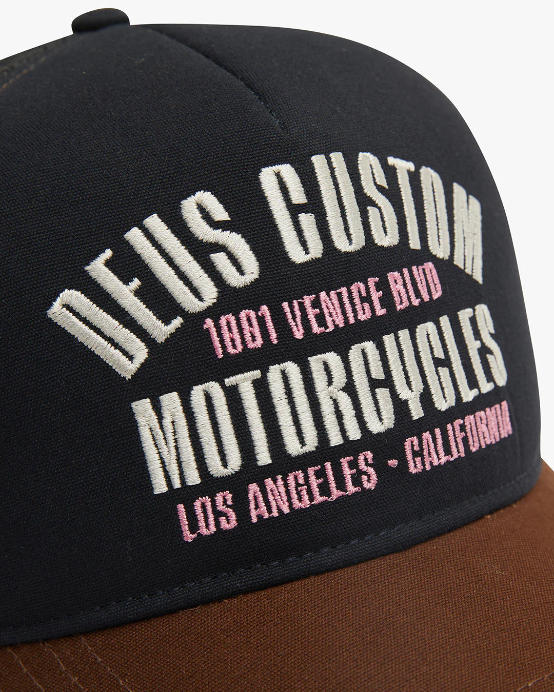 Deus Reggie Trucker - Black