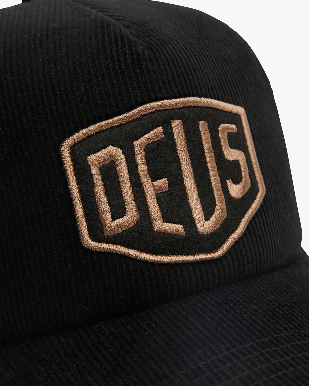 Deus Shield Cord Trucker - Black