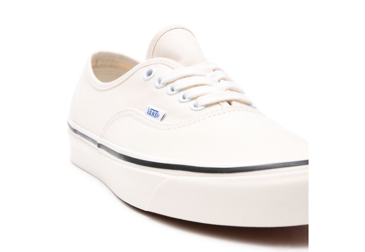 Vans authentic 44 dx 2025 classic white