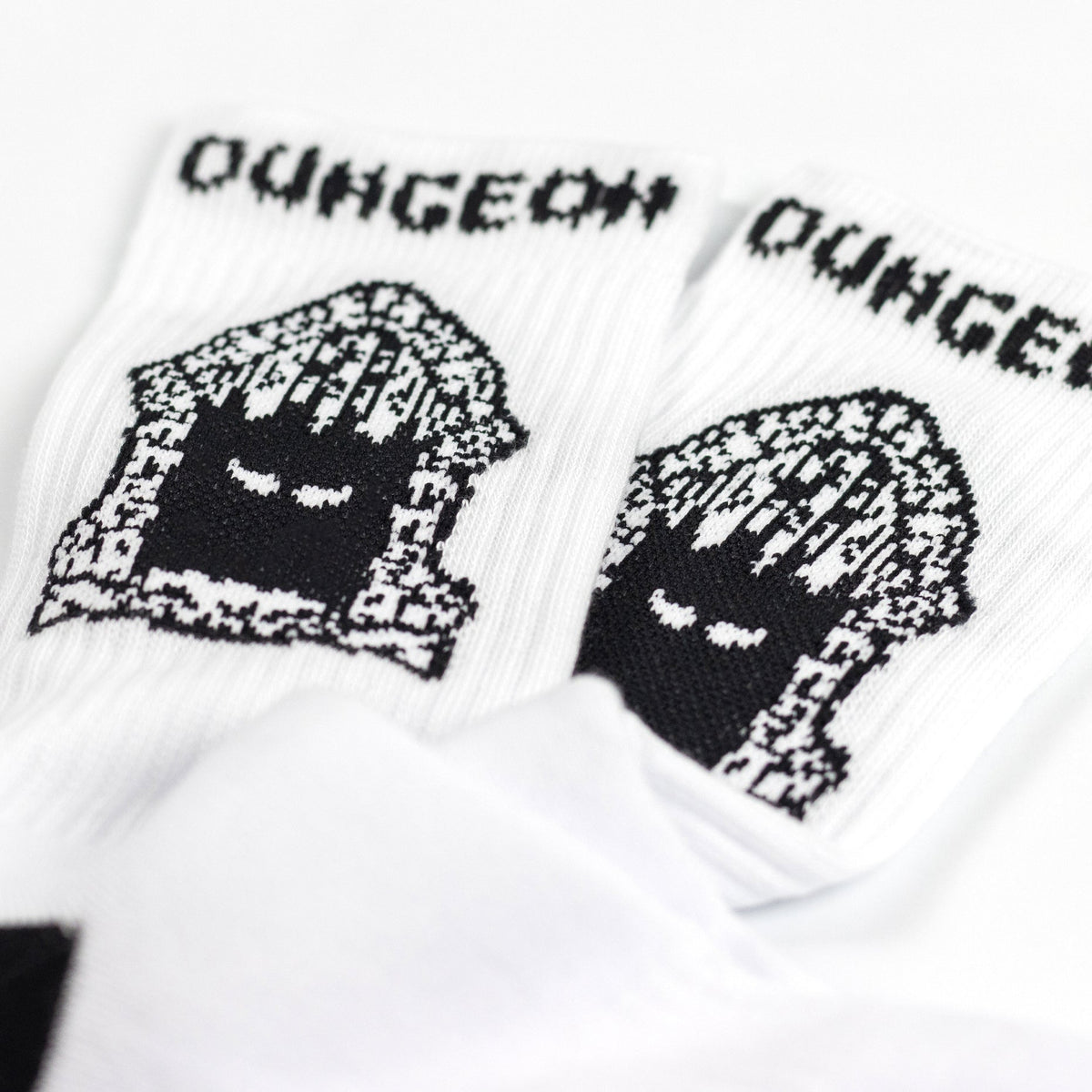 Dungeon Portcullis Socks - White / Black