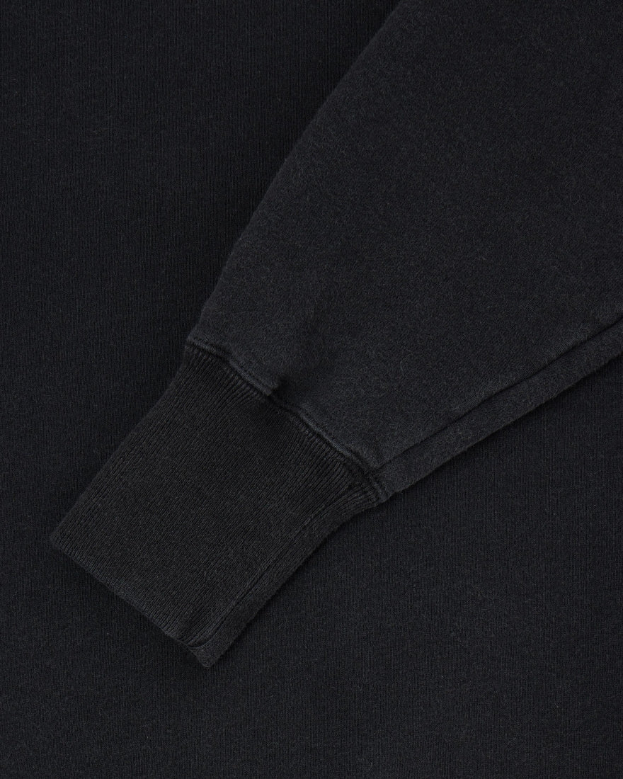 Edwin Raglan Sleeve Crew - Black