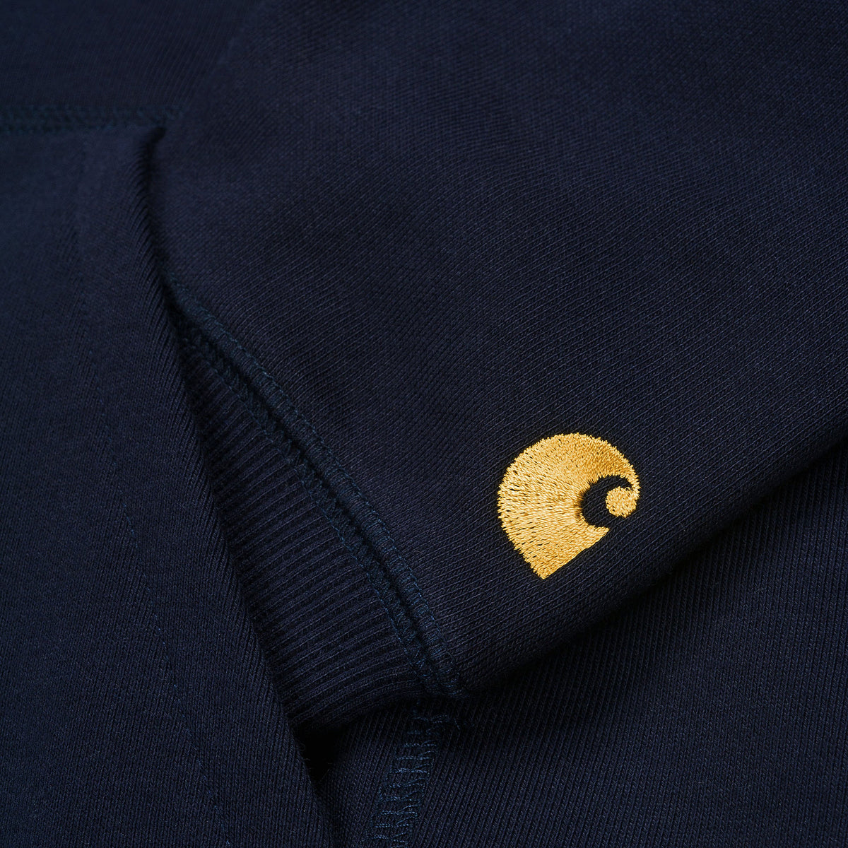 Carhartt WIP Hooded Chase Sweat - Dark Navy / Gold