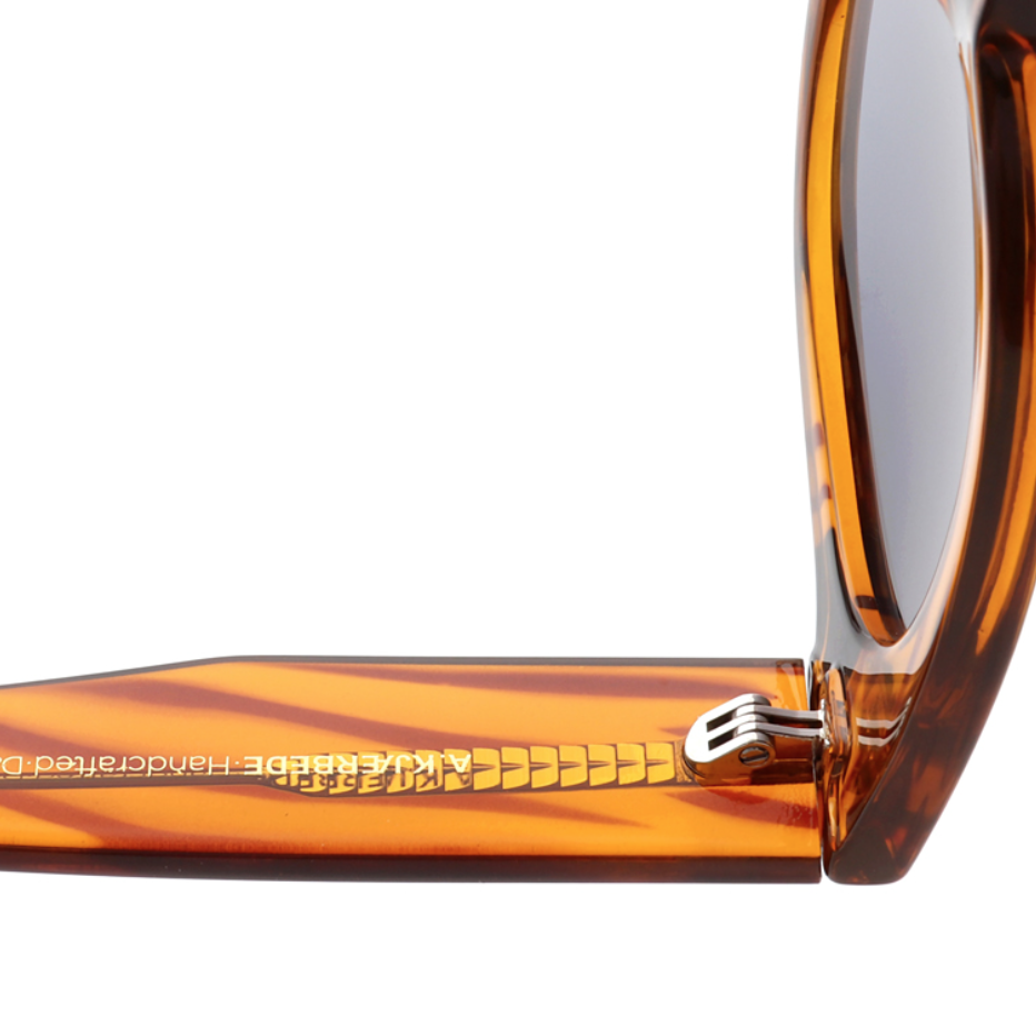 A Kjaerbede Lilly Sunglasses - Light Brown Stripe