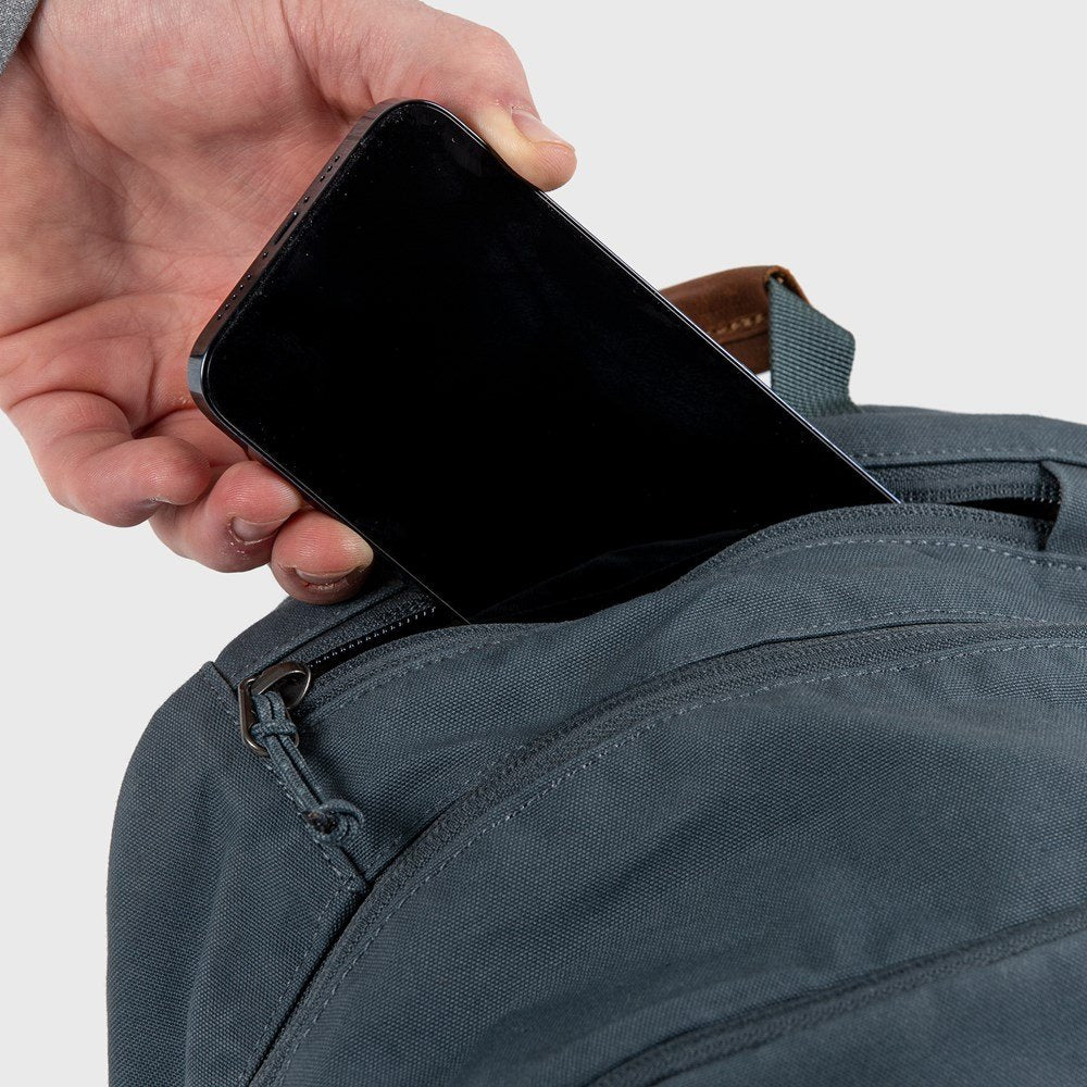 Fjallraven raven sale 20 navy